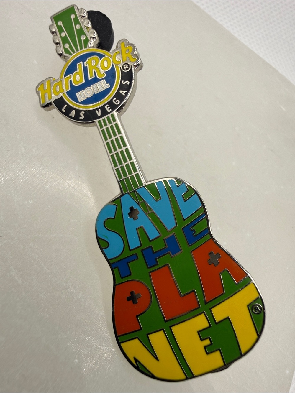 Hard Rock Cafe green blue yellow red Save The Planet Guitar Pin limited edition